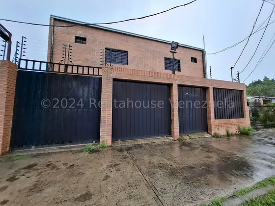 Casa Tipo Comercial Luz Trifasica En La Barraca Maracay Mmarin 24-28826