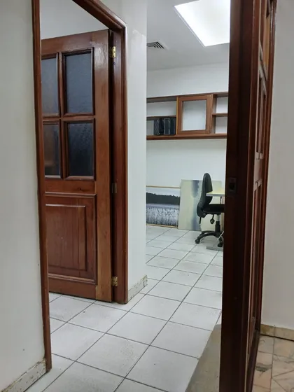 Alquilo Local Comercial En Av. Sarasota