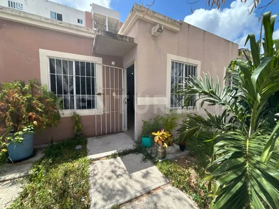 Casa De 2 Recámaras En Privada Chuburna
