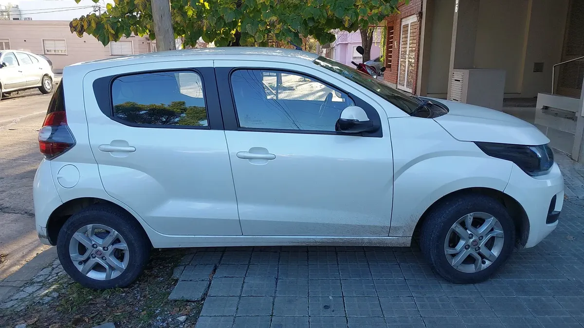 Fiat Mobi 1.0 Easy534869050288384004