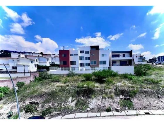 Venta, Los Olvera - Terreno Residencial De 153 Metros Con Amenidades