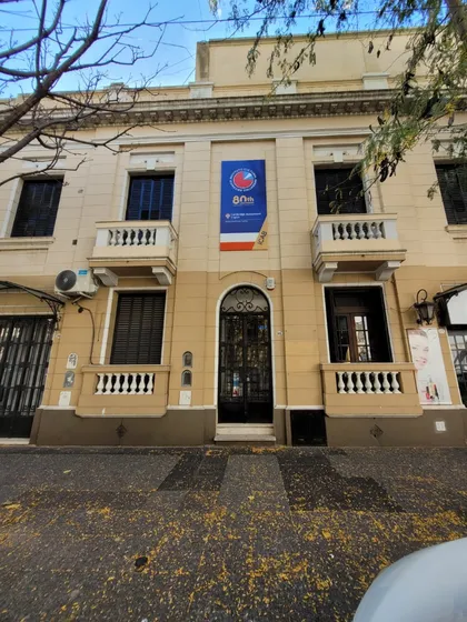 Cantisano Propiedades Alquila Magnifico Inmueble En Calle 12 E/49 Y 50! Planta Alta Con Gran Cantidad De Ambientes En Perfectas Condiciones De Uso!!