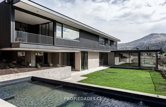Casa En Venta En Lo Barnechea