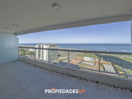 A Estrenar, Vista Al Mar Y Parrillero Propio