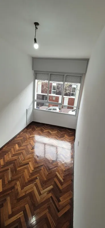 Alquiler | Apartamento De 2 Dormitorios Sobre La Rambla