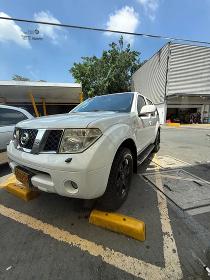 Nissan Pathfinder 2.5 R51 Le Lujo
