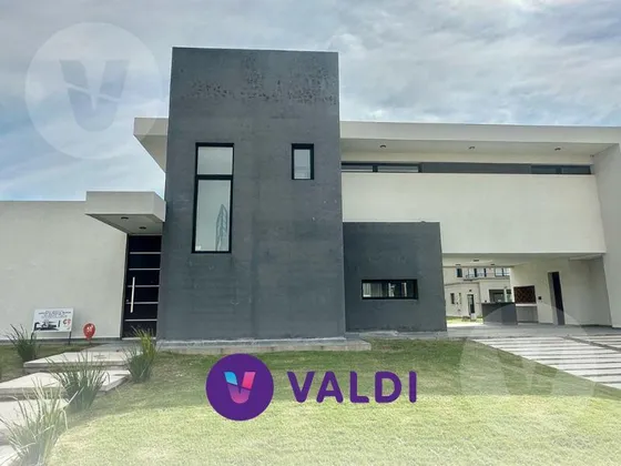Casa En Venta - Barrio Lares De Canning