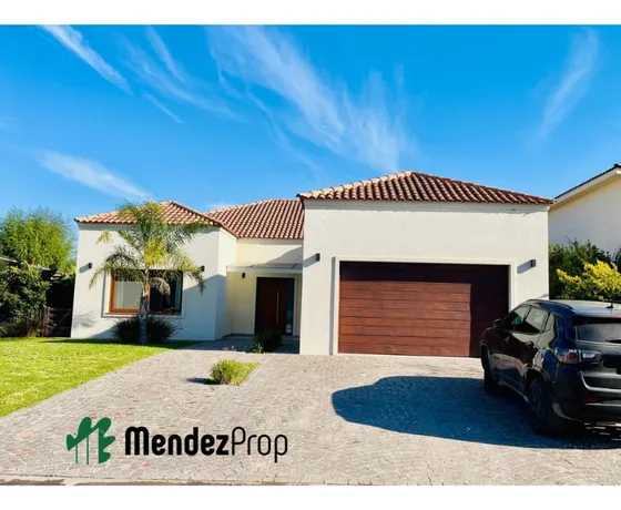 Casa En Venta En Barrio El Rebenque