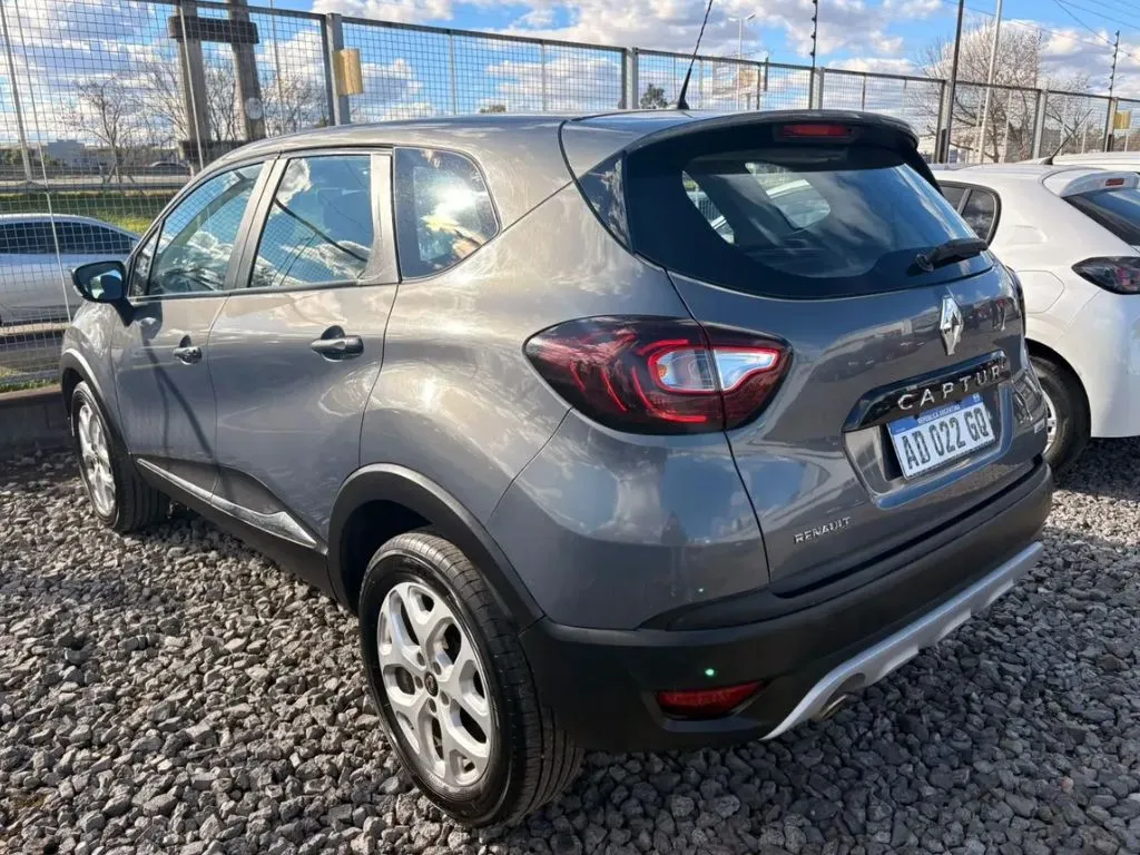 Renault Captur 2.0 Zen558130094985728003