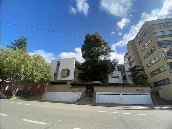 Se Vende  Apto Patrimonial 192m2 A Remodelar En El Nogal