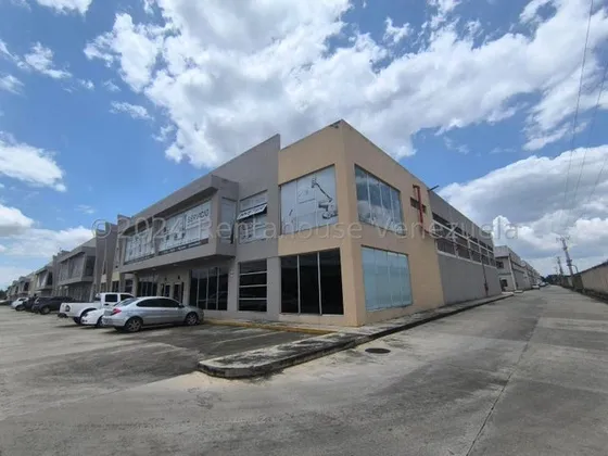Julio Latouche 25-3140 Local Comercial En Alquiler Castillito San Diego, Conjunto Cerrado Con Seguridad 24 Hrs, Planta 100% Para El Local