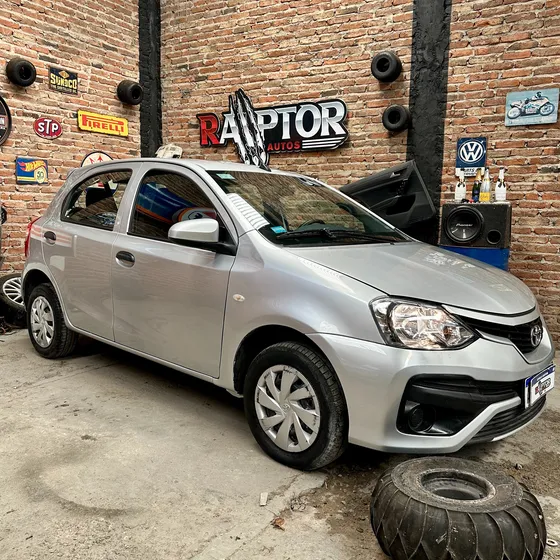 Toyota Etios 1.5 X 6mt My19