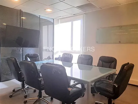 Oficina Amoblada En Huechuraba Arriendo 230 M2