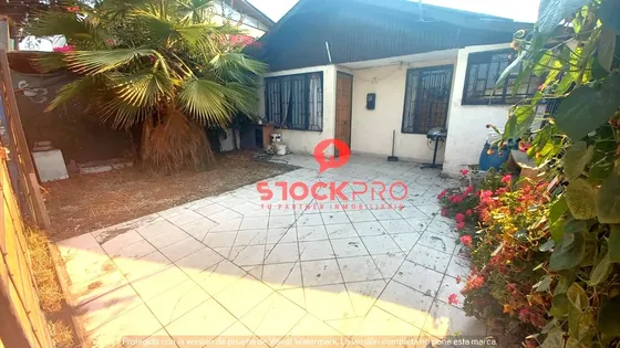 Venta Casa 5 Dormitorios Plaza De Maipú Con Estacionamiento