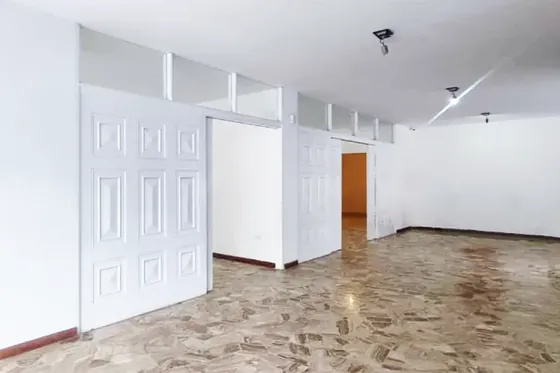 Casa Comercial En Alquiler - Colinas De Bello Monte, Caracas, Baruta, Oficina, Local, Deposito.