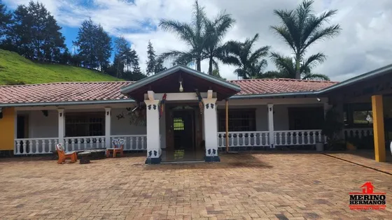 Casa En Arriendo En La Playa. Cod A5513