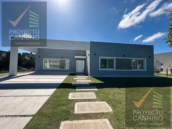 Venta De Casa En Barrio Santa Ines Canning  