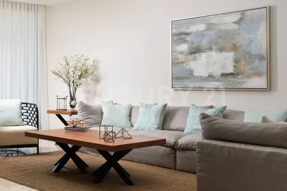 Venta De Departamento De Lujo  En Puerto Cancún C3784