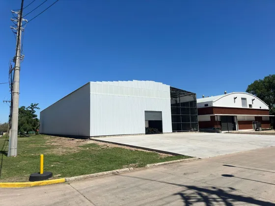 (111) Galpón En Parque Industrial 966 M² Mas Oficinas Moreno