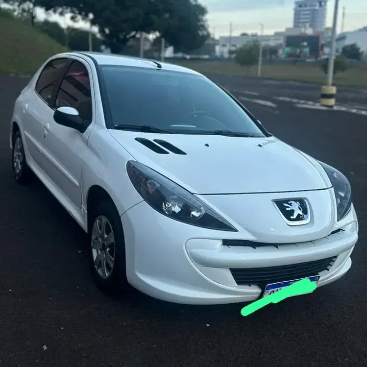 Peugeot 207 2014 1.4 Active Flex 5p Peugeot 207 2014 1.4 Active Flex 5p