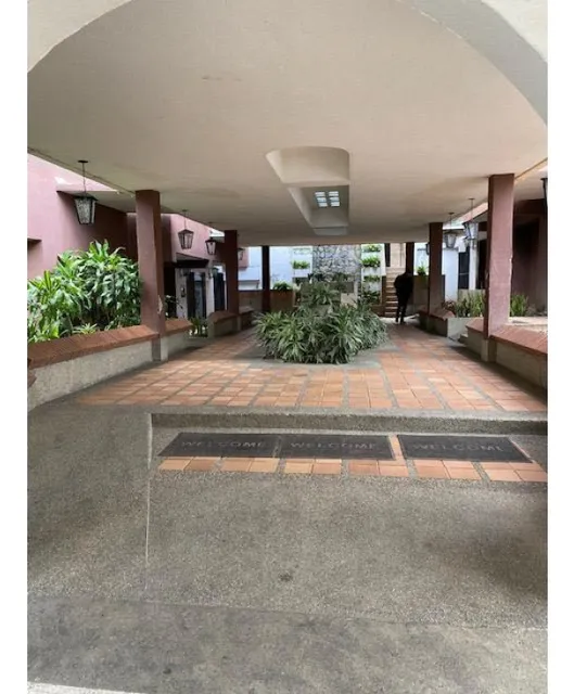 Para Actualizar. En Venta Apto. En Terrazas De Club Hípico 114m2 Ns