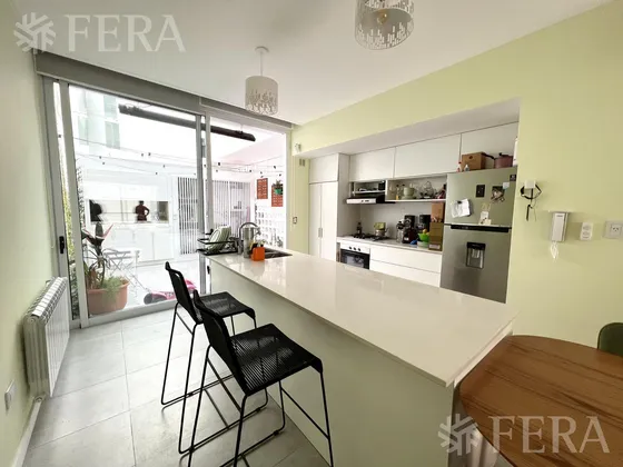 Venta Departamento De 4 Ambientes Con Cochera En Wilde