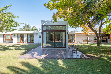 Lo Arcaya: Contemporánea Con Gran Jardín Condominio Cerrado Lo Arcaya: Contemporánea Con Gran Jardín Condominio Cerrado
