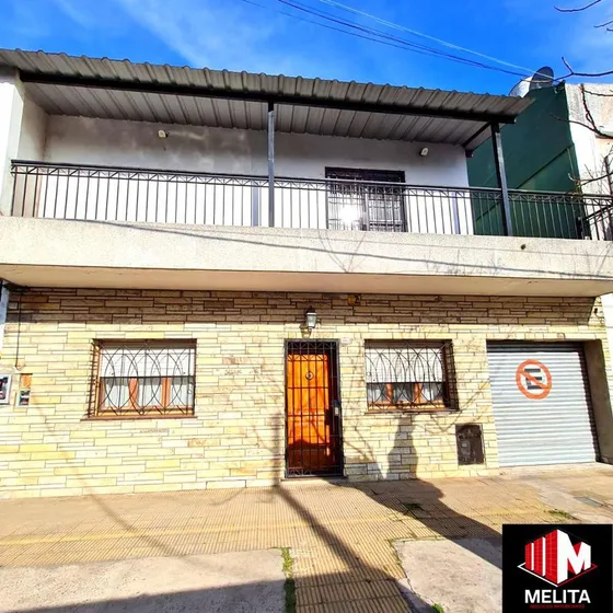 Venta Casa 1 Dormitorio Tapiales Con Cochera