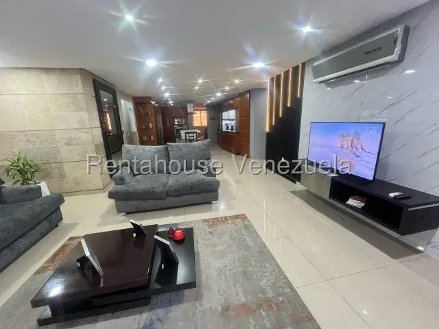 Daniela Linarez Vende Apartamentos En El Este De Barquisimeto Lleno De Lujo Con Amplios Espacios Acabados De Alta Calidad Hermosa Terraza Y Mas...                                                      