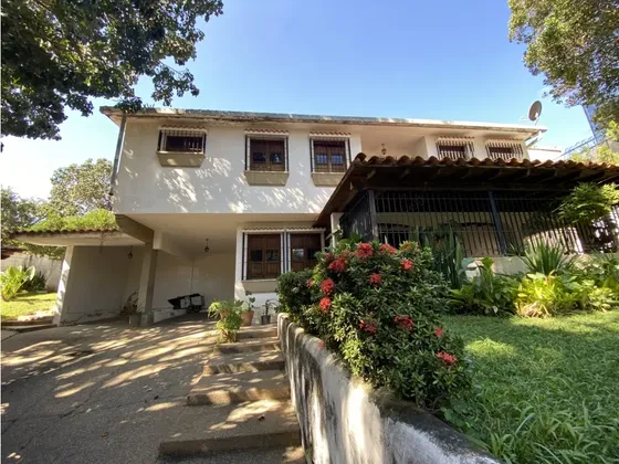Casa En Venta Comercial R1c1 La Viña, Valencia