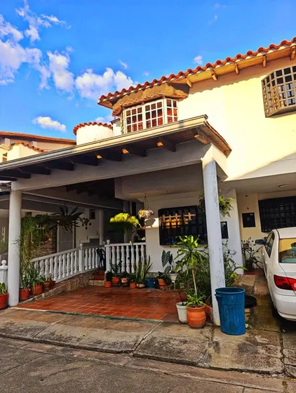 Casa En Venta Urbanización California Suites San Cristobal Av Ula