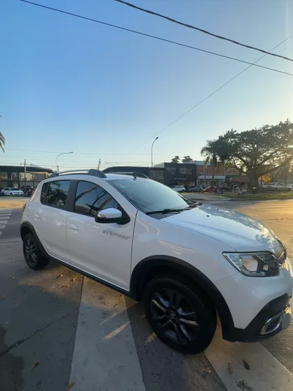 Renault Stepway 1.6 16v Intens C.a.b