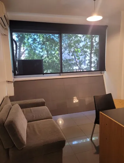 Alquiler De Consultorios Psicólogos . Flores Centro A Mts De
