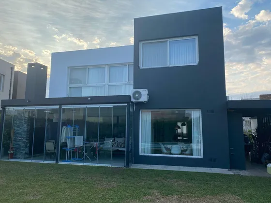 Casa En Las Tipas