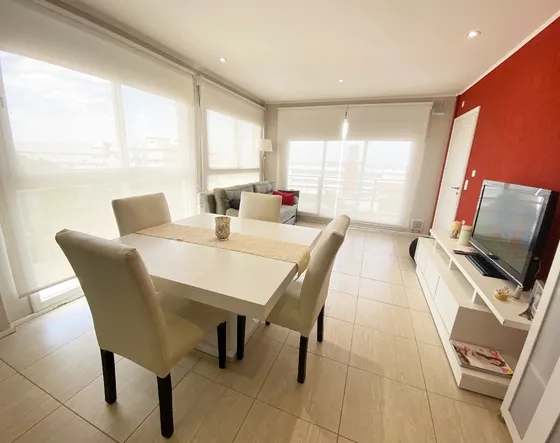Se Vende Dpto De 2 Amb Vista Al Mar Dueño Directo Muy Luminoso Y Amplio A 50 Mts Del Mar Todas Las Comodidades Hermoso!!!