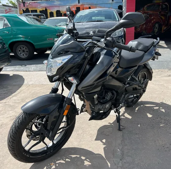 Bajaj Rouser Ns 200