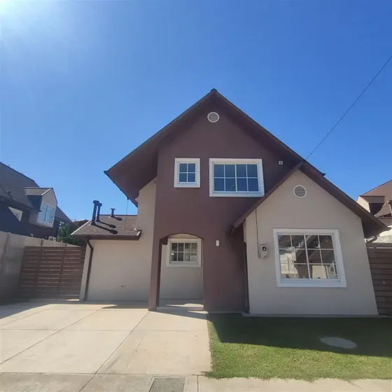 Venta Casa Condominio 3h 3b Sala Estar Curicó Sin Comision