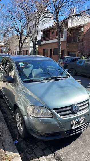 Volkswagen Fox 1.6 Comfortline 70a 3 P