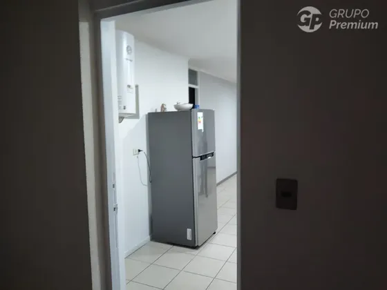Amplio Departamento De 43m2 De 1d Y 1b En Venta En Santiago