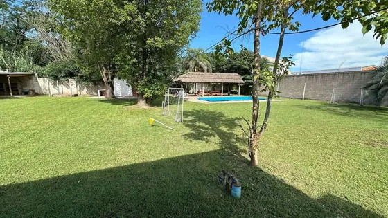Venta Casa Lote 1620 Mts Pileta Quincho P. Leloir