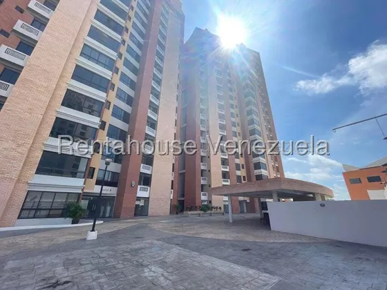 Raiza Suárez Vende Apartamento Conectado A Planta Eléctrica Ubicado En El Triángulo Del Este De Barquisimeto 2 5 1 7 5 5 9 Con Cocina Moderna Parque Infantil, Maletero Y Zona De Parrillera.