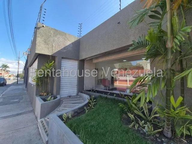 Sara Pastran Alquila Local Comercial En El Este De Barquisimeto Zono Estrategica Código 25-15941 Sps