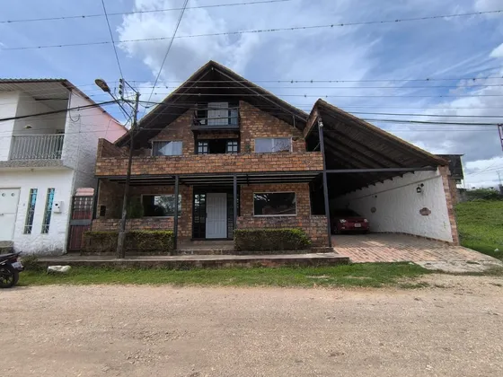 Casa (chalet Country) En Venta Barrancas San Cristóbal Mg296