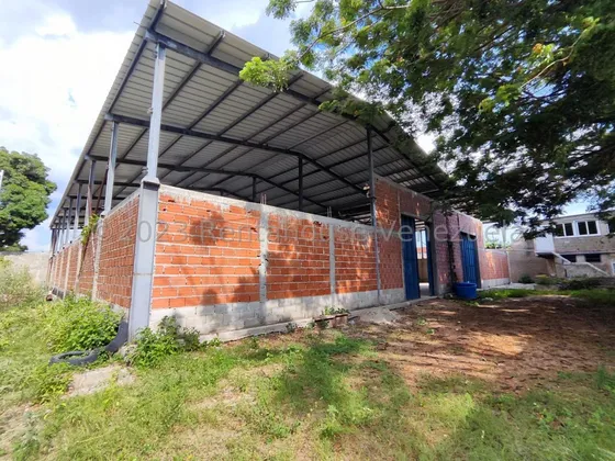Galpón En Venta Ubicado En Parcelamiento La Concepción Turmero,   Fvina 25-13561