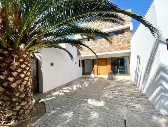 Casa Moderna En Chicureo Parcela