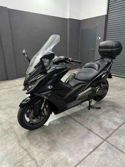 Kymco Ak 550 Scooter 2019 No Bmw No Voge Con Valijon