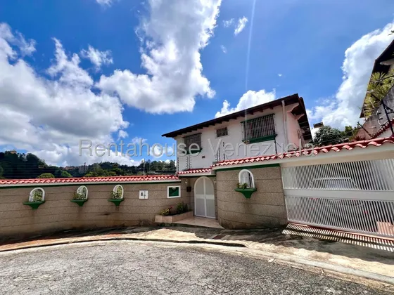 Sq. Casa En Venta En Los Naranjos Del Cafetal D26-20008s