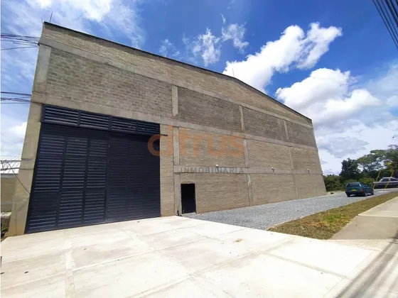 Bodega En Arriendo En Guarne - Toldas