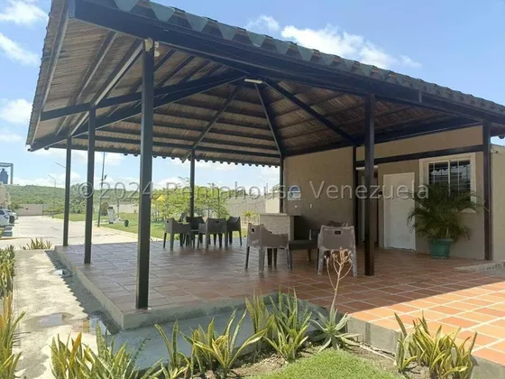  Venta Casa En Urbanizacion Elitesca Ciudad Roca Al Este De Barquisimeto Contacta Tu Asesora Mehilyn Perez  