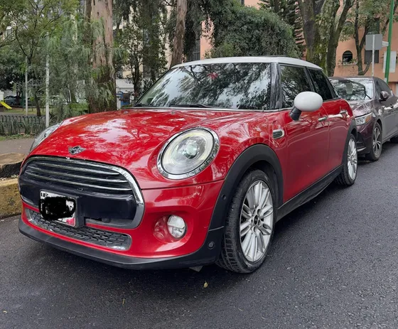 Mini Cooper 1.5 Pepper 5 Puertas At